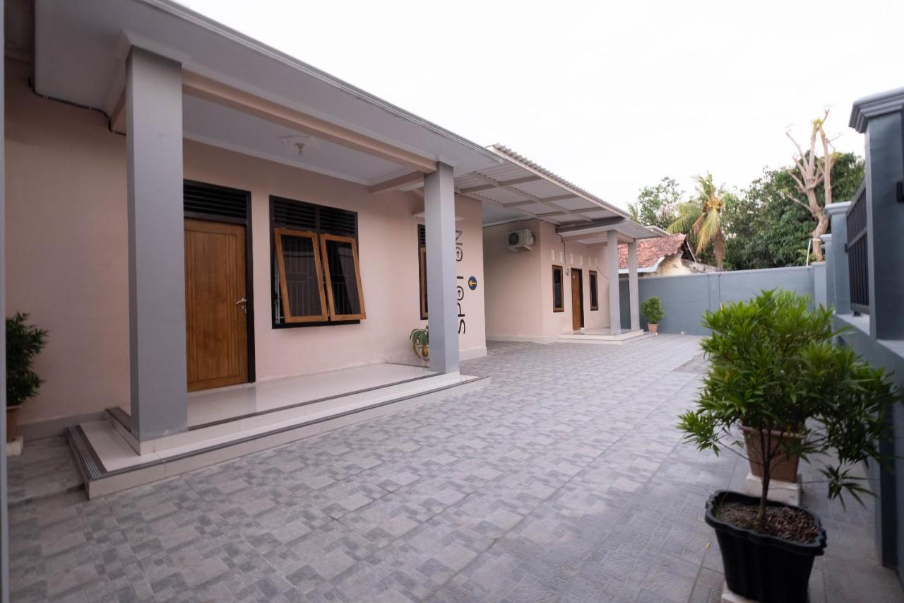 Spot On 1784 Tnc Residence Syariah Mataram Exterior foto