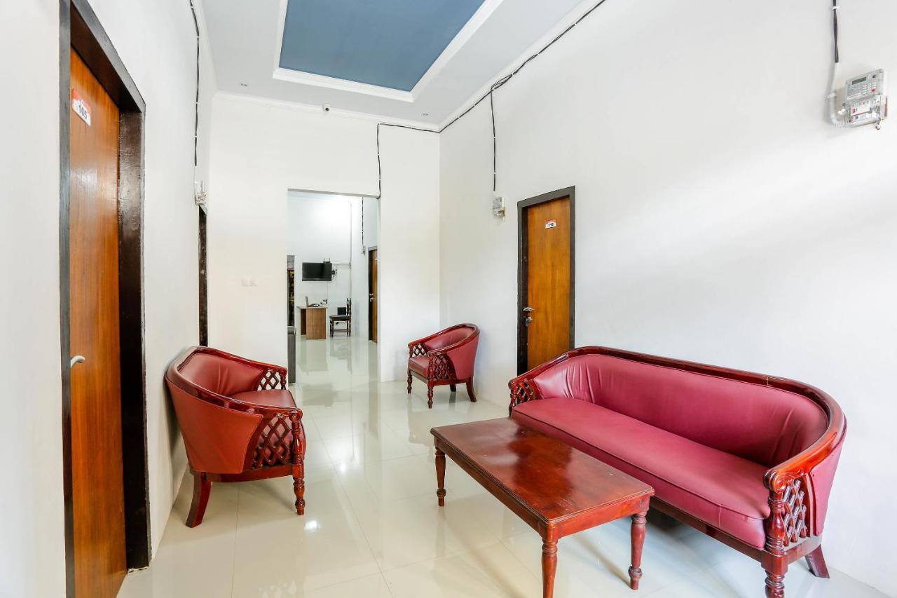 Spot On 1784 Tnc Residence Syariah Mataram Exterior foto